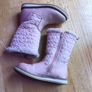 Light pink, fur-lined toddler size 10.5 winter boots